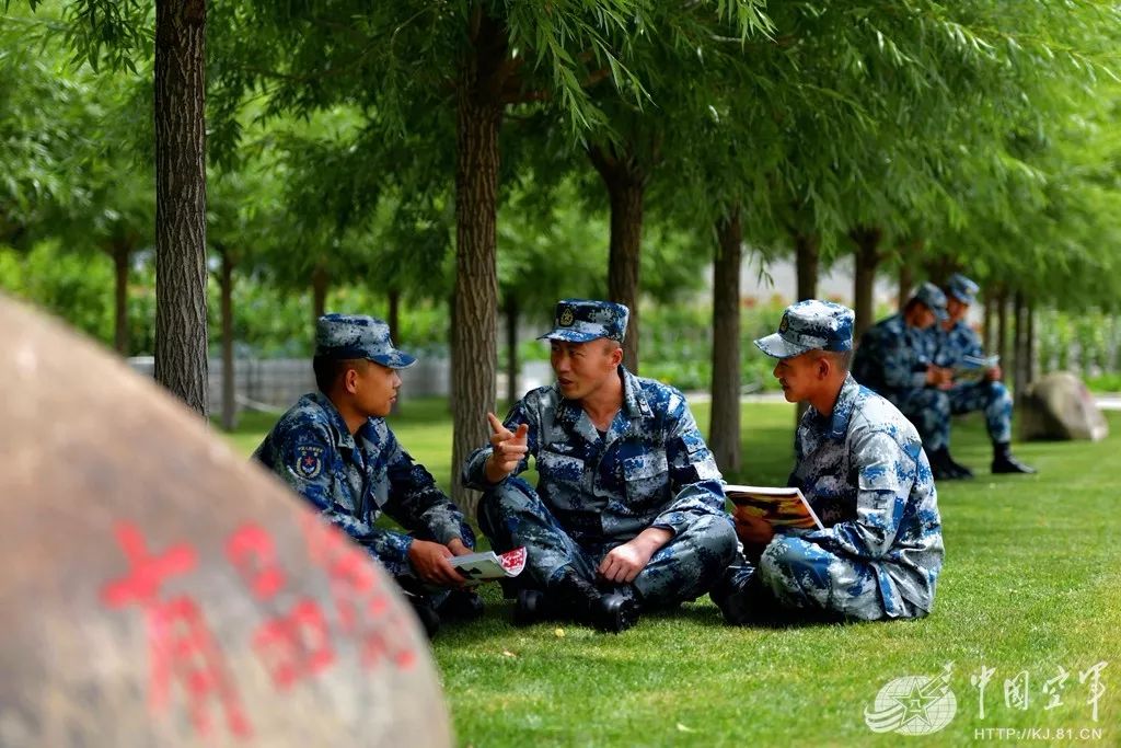综合能力训练_警犬训练器材图纸_十人站综合训练器图纸