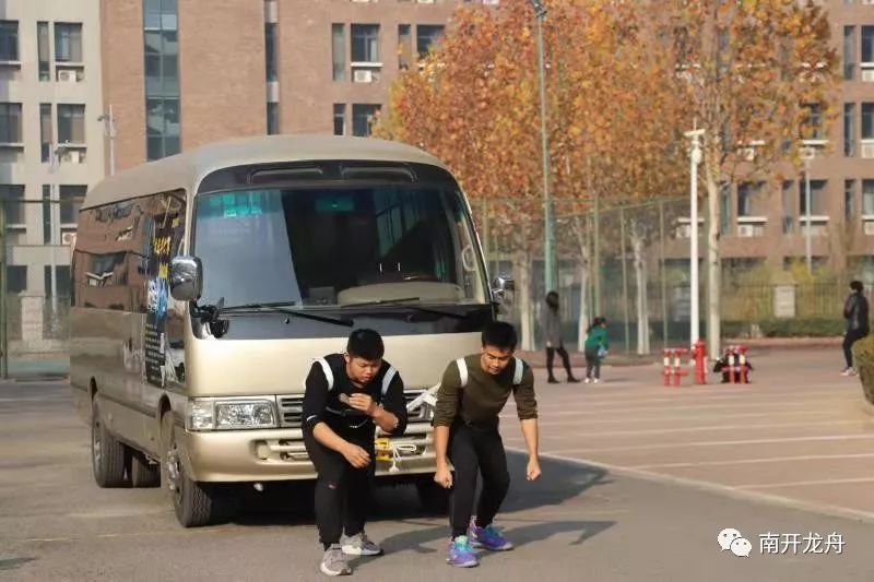 迪卡侬健身手套_迪卡侬手套有根带子_手套健身迪卡侬好用吗