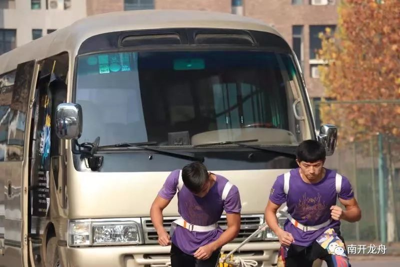 迪卡侬手套有根带子_手套健身迪卡侬好用吗_迪卡侬健身手套