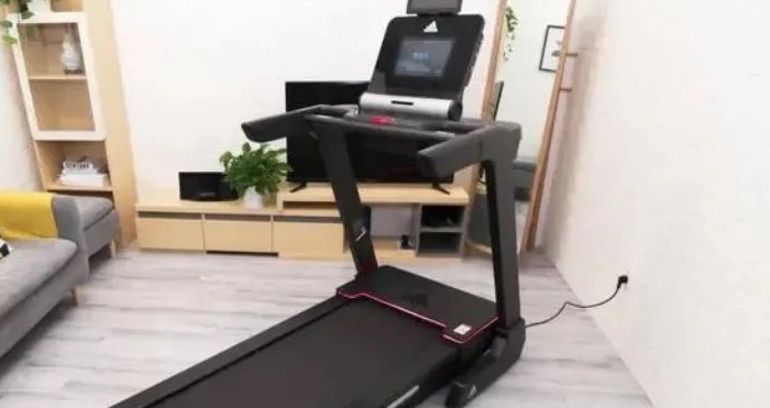 开yun体育官网入口登录app 在欧美卖爆的智能跑步机，小米、华为也出手了