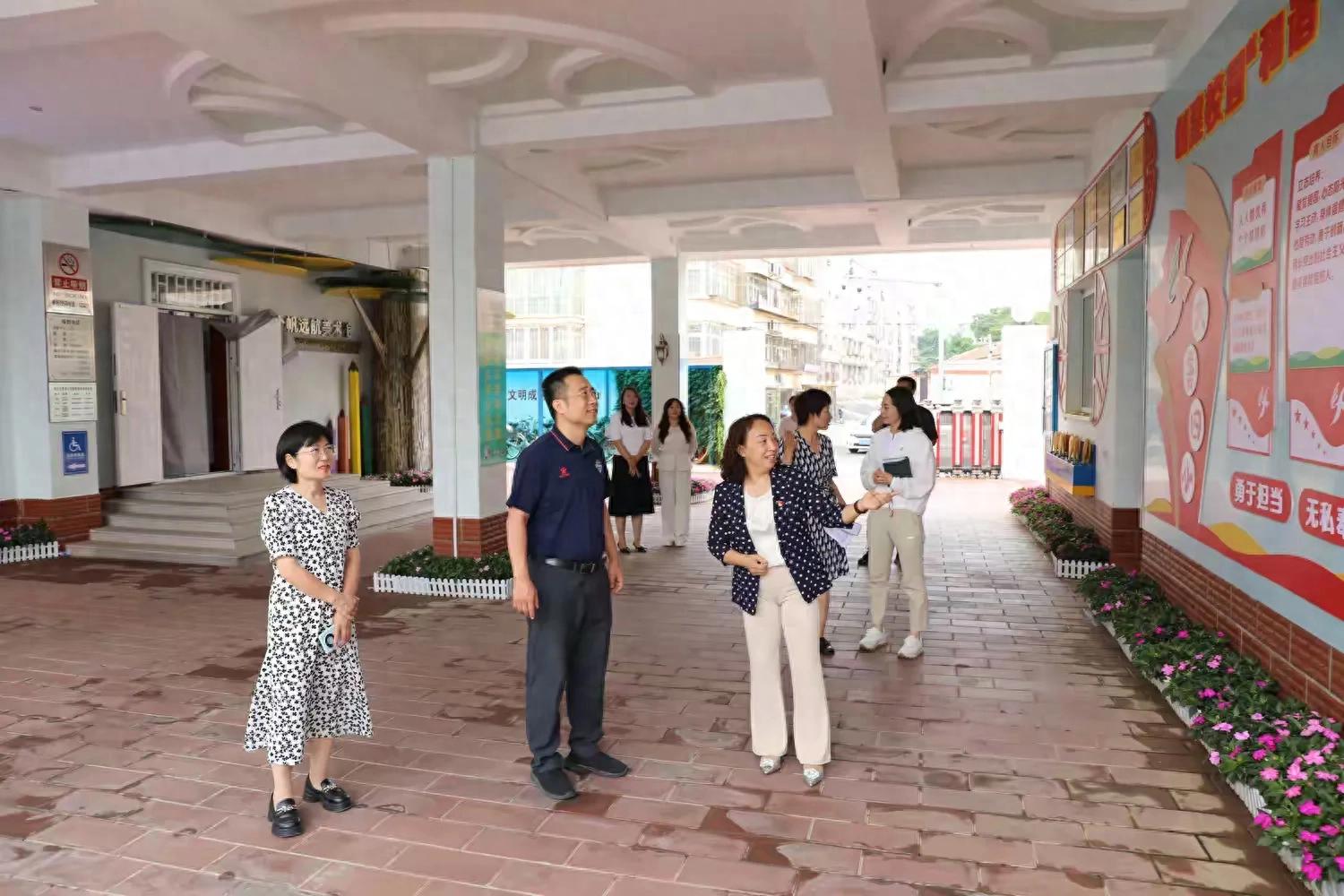 开yun体育官网入口登录app 北京市教委副主任王攀到密云区第四小学调研体育和艺术工作