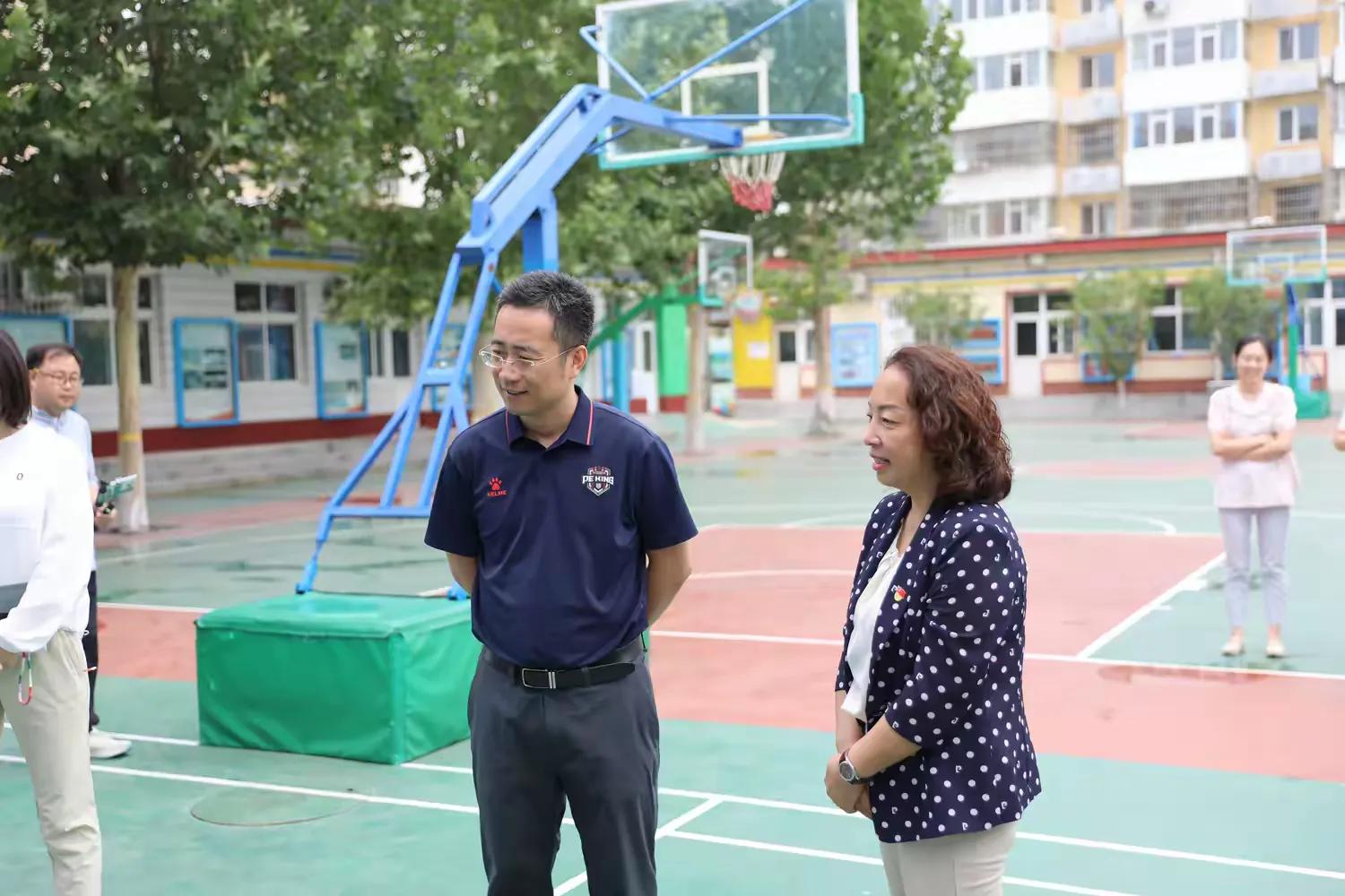椅子健身_多功能健身椅_健身椅训练动作