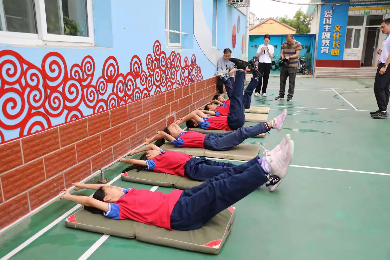 健身椅训练动作_椅子健身_多功能健身椅