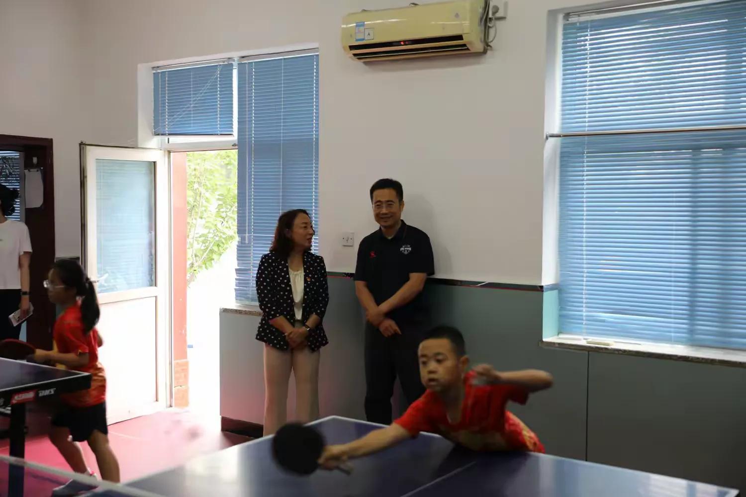 椅子健身_健身椅训练动作_多功能健身椅