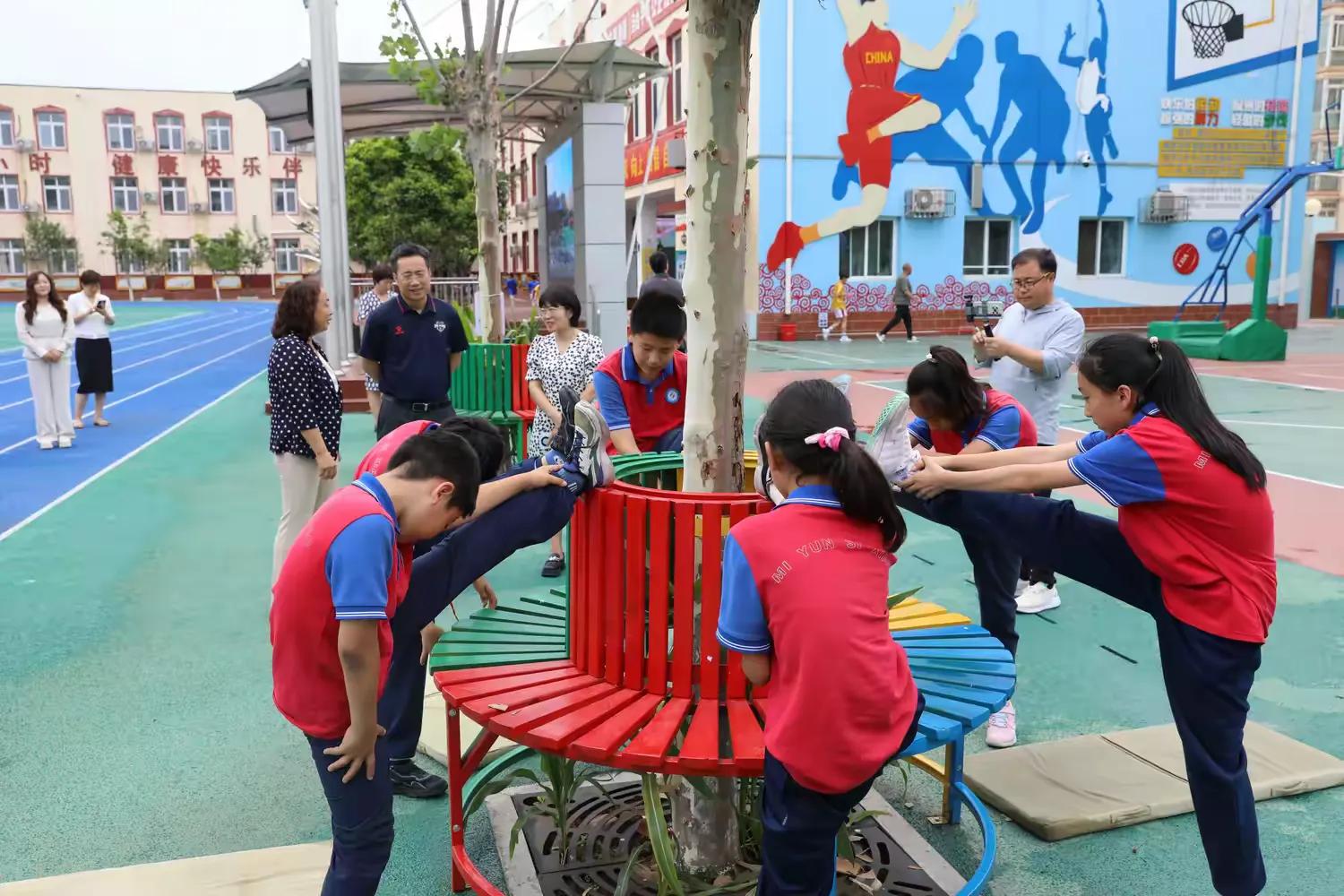 多功能健身椅_健身椅训练动作_椅子健身