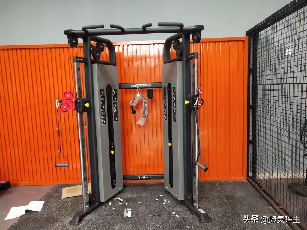 飞鸟器材标准姿势_大飞鸟综合训练器_飞鸟训练器训练哪个部位
