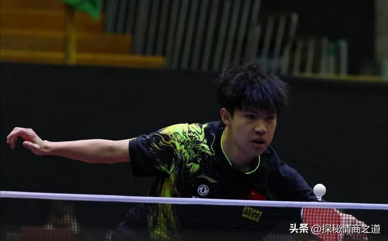 ufc无限制综合格斗训练_五站综合训练器_综合器械训练视频